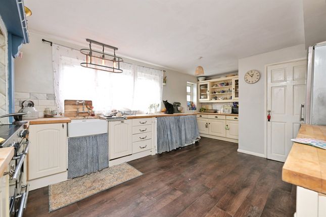 3, Hautboy Lane, Peterborough photo 2