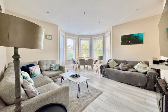 Flat 2, 2, Herbert Road, Westbourne photo 2