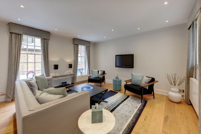 Flat for sale in Catherine Wheel Yard, St. James's, London
