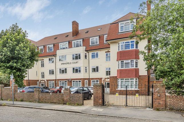 Flat to rent in Springfield Road, Kingston Upon Thames