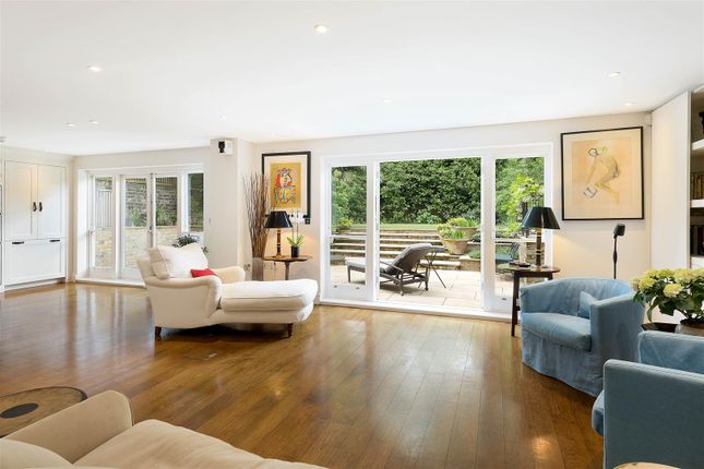 Property for sale in Gilston Road, Chelsea, London