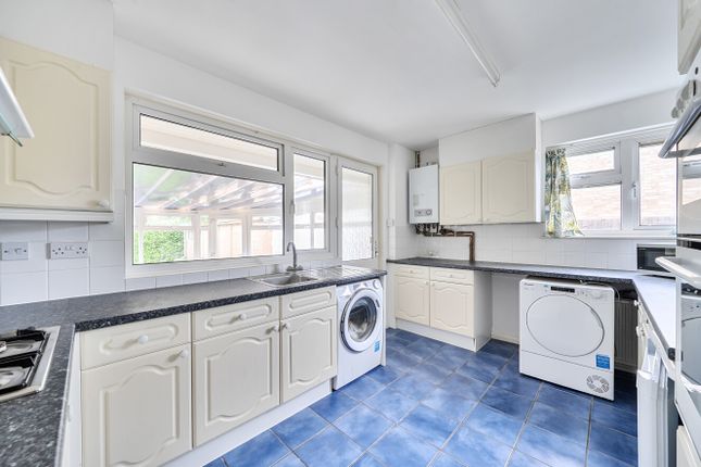 27, Verona Road, Eastleigh photo 3