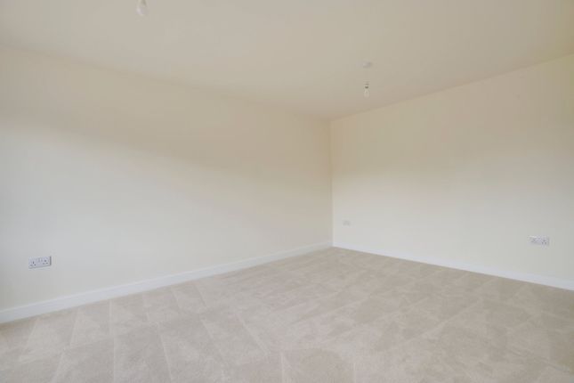 Plot 56 The Stonethwaite, Zouch Road, Leicester photo 3