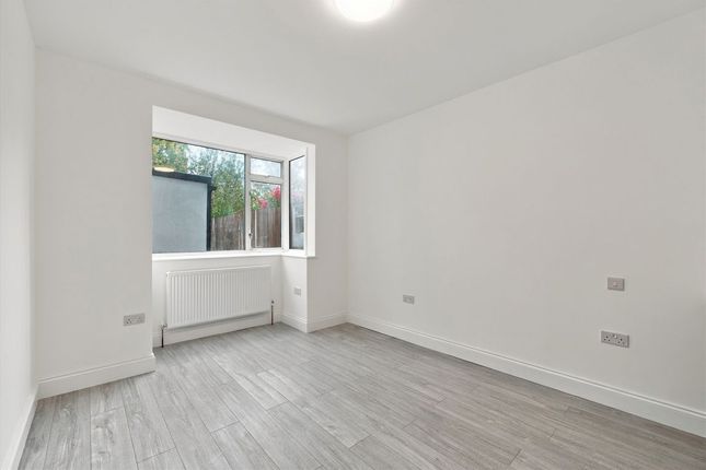 Stuart Road, Wealdstone photo 4