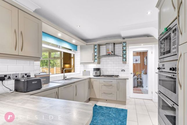 3, Taunton Avenue, Rochdale photo 2