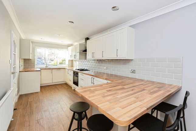 1, Bronte Close, Ilford photo 3