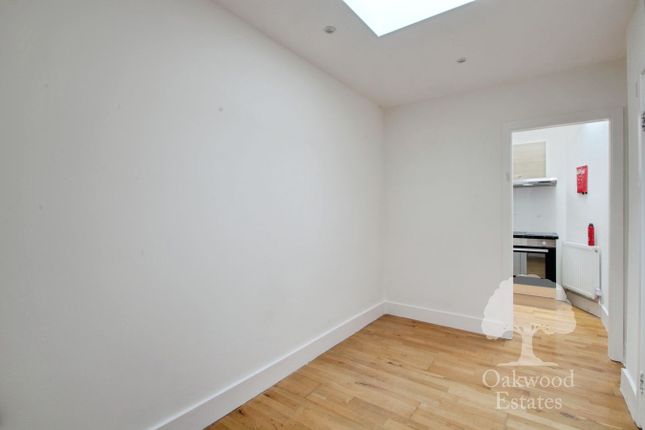 3c, Albany Mews, 28a, Albany Road, Old Windsor photo 4