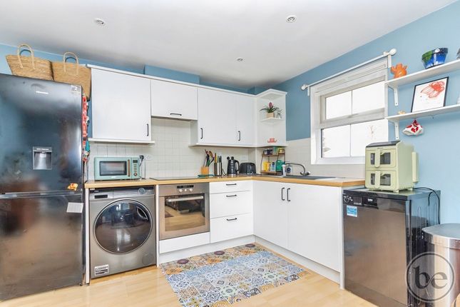 24 Cirrus Drive, Reading photo 4