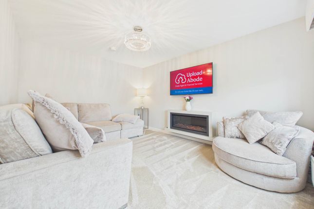 77, Lapwing Drive, Glasgow photo 2