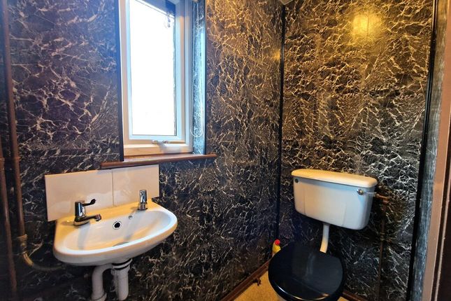 24, Scholefield Lane, Wigan photo 4