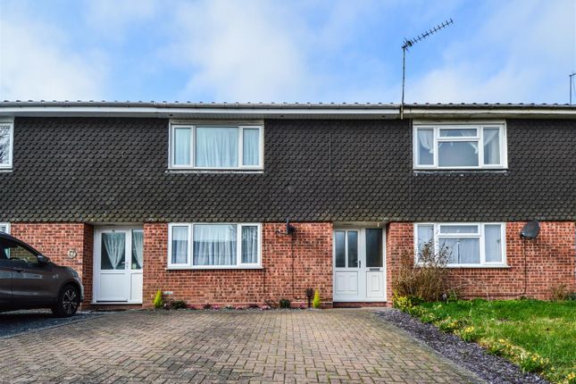 Thumbnail Terraced house to rent in Lea Croft Road, Redditch, Worcestershire