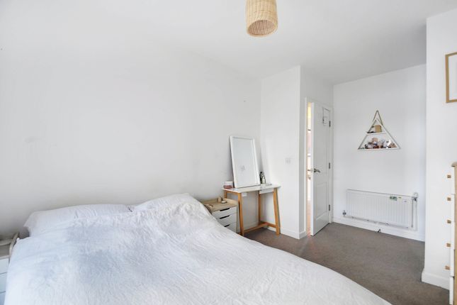 Bedroom 1 (1).Jpg
