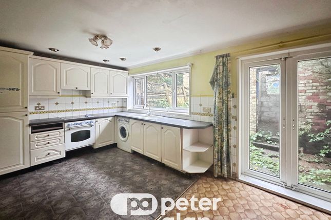 73, Lloyd Road, Swansea photo 3