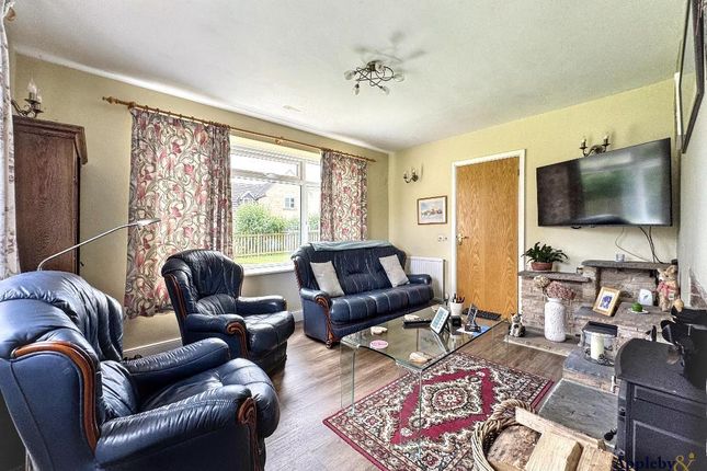 64, Coronation Road, Melksham photo 2