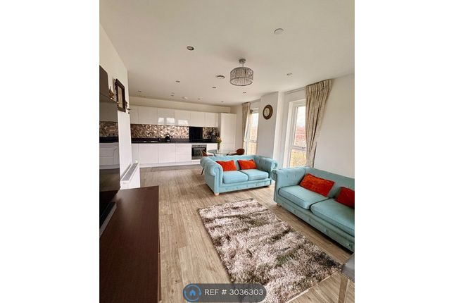 Flat, Halley House Westmoreland Road, London photo 2