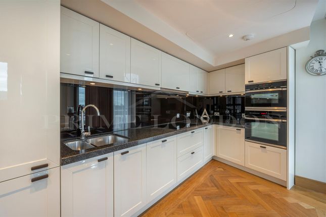 Flat to rent in Abell House, Westminster, London
