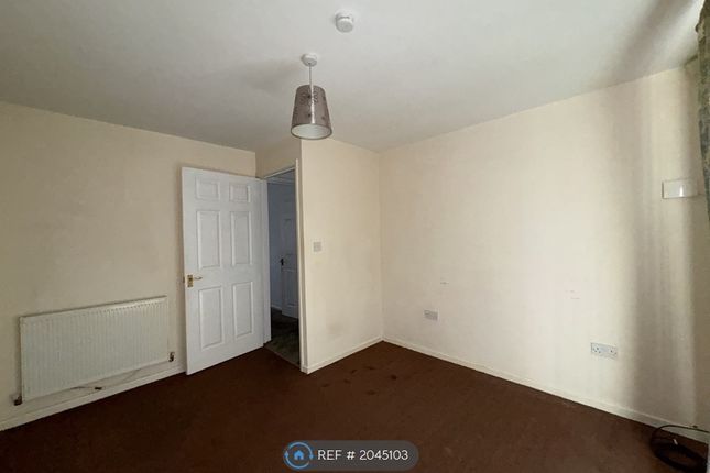 Bungalow to rent in Metcalfe Street, Burnley