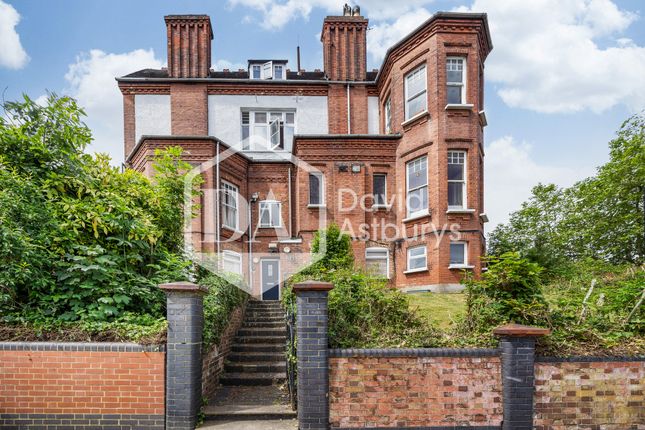 Thumbnail Flat to rent in Shepherds Hill, Highgate, London