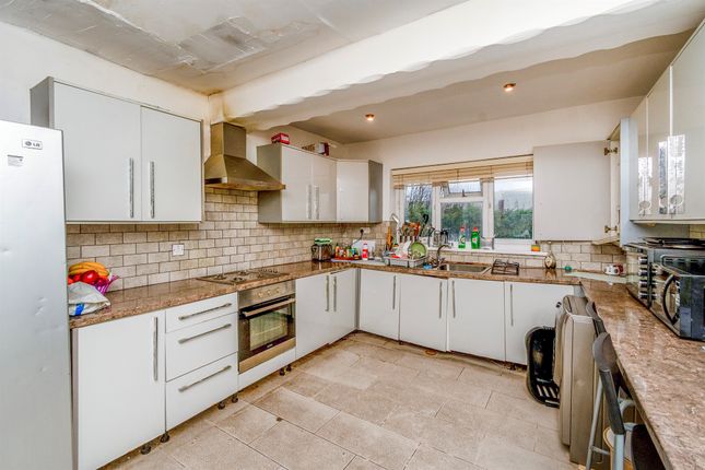 23, Somerford Place, Willenhall photo 3