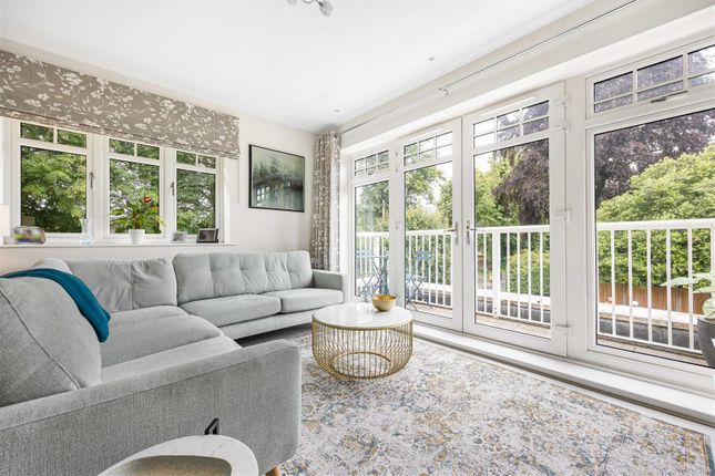 Flat 10, Green Trees, Widbrook Road, Maidenhead photo 3