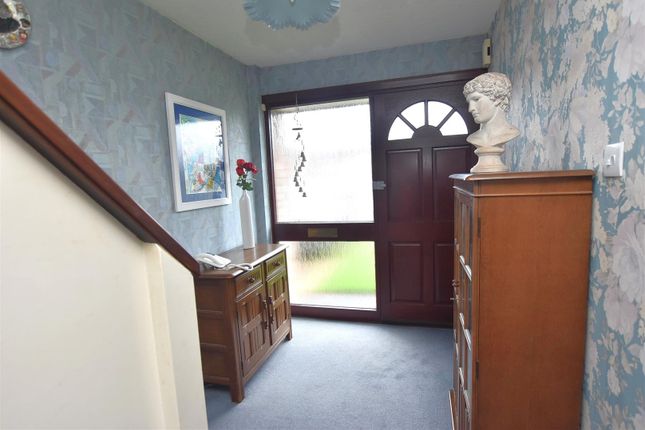 17, Broadfields Road, EXETER photo 4