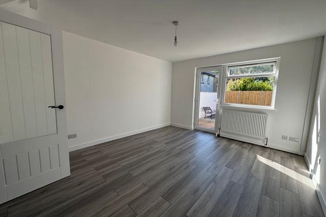 8, Tremaine Close, Heamoor photo 3