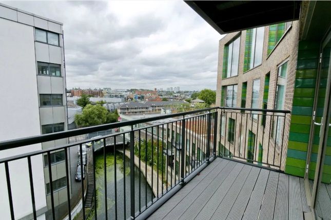 Flat 30, 37, Camden Road, Regent Canalside photo 2