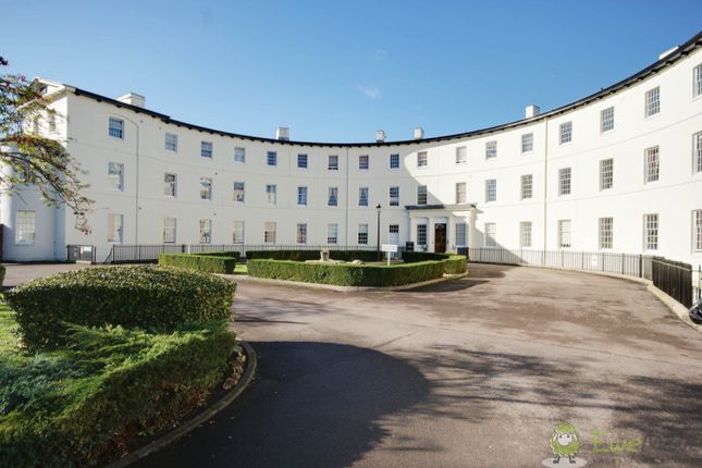 Flat for sale in The Crescent, Gloucester, 3