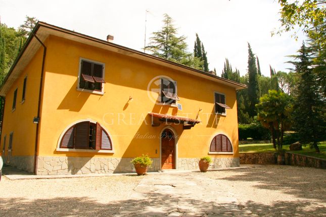 Thumbnail Villa for sale in Chiusi Della Verna, Arezzo, Tuscany