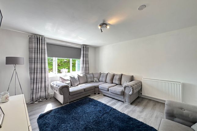 46 Douglas View, Coatbridge photo 4