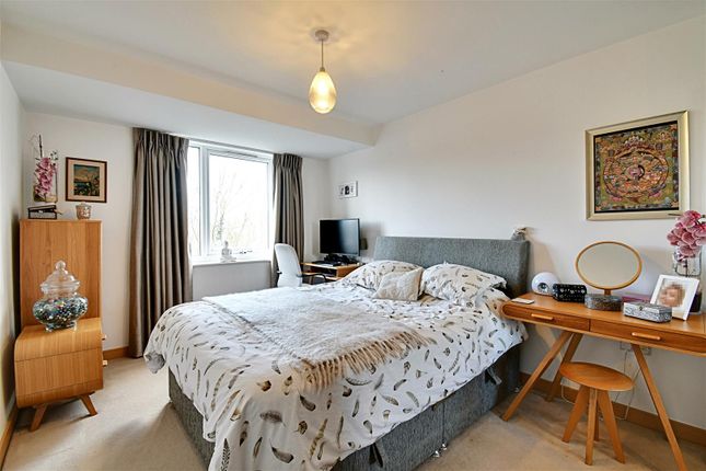 Flat for sale in Smeaton Court, Hertford