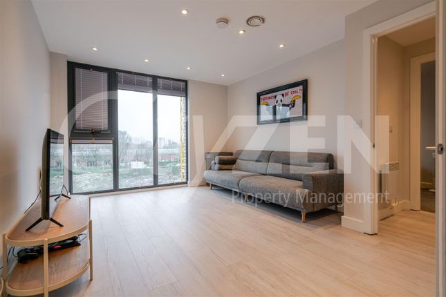 308, Regents Plaza, 84 Oldfield Road, Salford photo 2