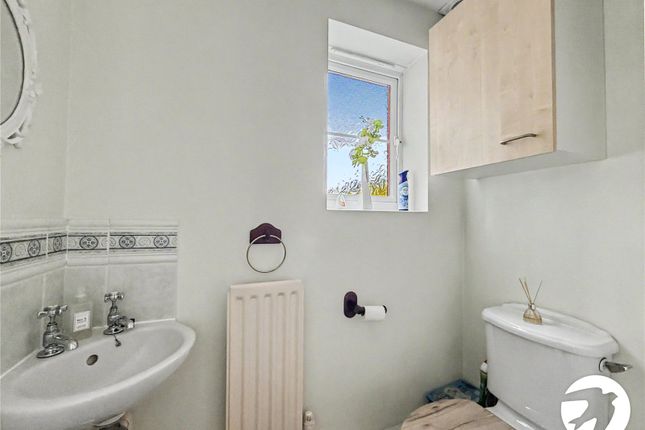 40, Argent Way, Kent photo 4