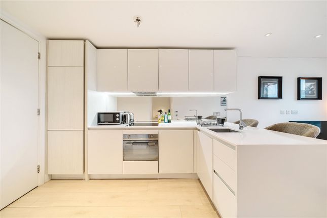 Flat for sale in Compass Court, Smithfield Square