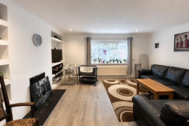 2, Sandy Lane, WOKING photo 5