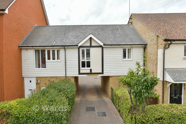 13, Peony Crescent, Sittingbourne photo 2