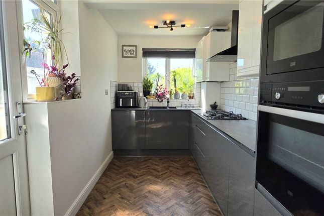 29, Lime Tree Avenue, Coventy photo 4