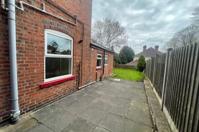 Maisonette to rent in Hallam Street, West Bromwich