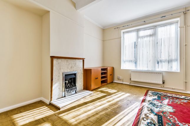 93, Langbrook Road, London photo 2