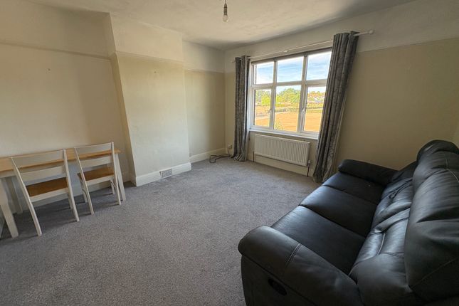 139A, Lower Church Road, Burgess Hill photo 2