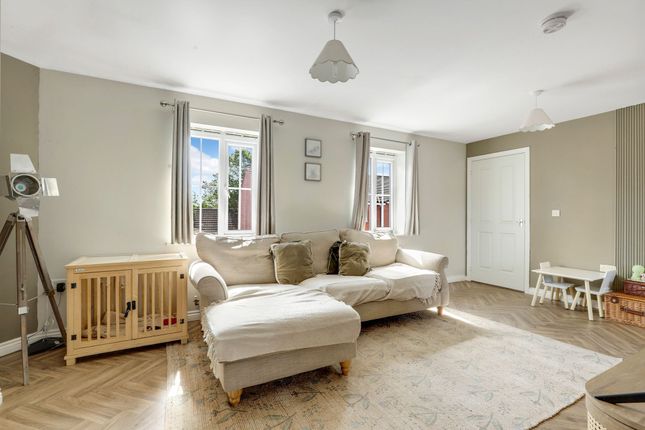 6 Binch Field Close, Nottingham photo 2