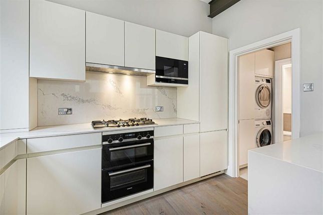 12, Montagu Mews South, London photo 4