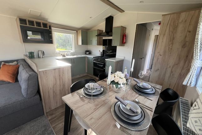LVRM 24 Willerby Buxton Lodge, Warton, Carnforth photo 2