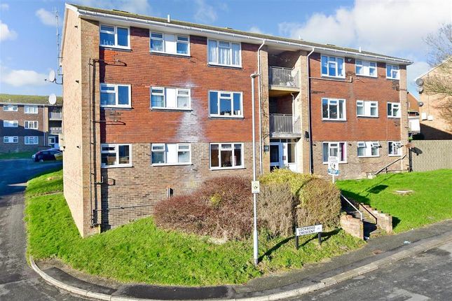 Flat for sale in Lockwood Crescent, Woodingdean, Brighton, East Sussex