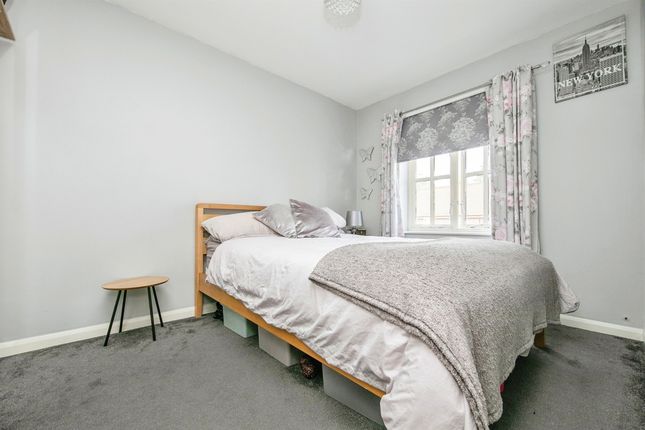 End terrace house for sale in The Albany, Ipswich