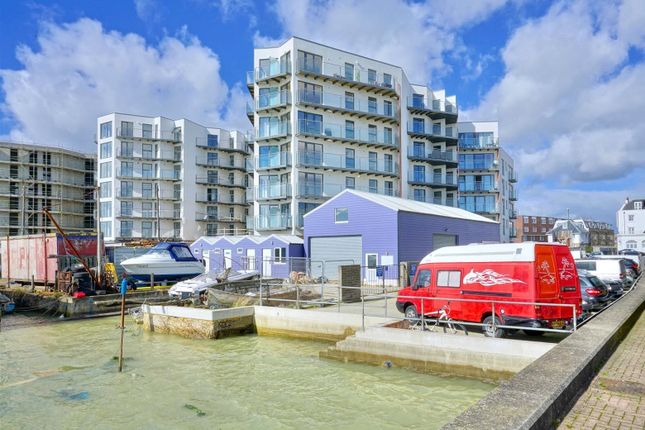 Thumbnail Flat to rent in Mariner Point, 83 Brighton Road, Shoreham