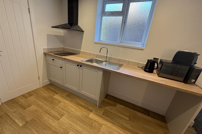 R2, 11 Bennett Street, Long Eaton photo 2