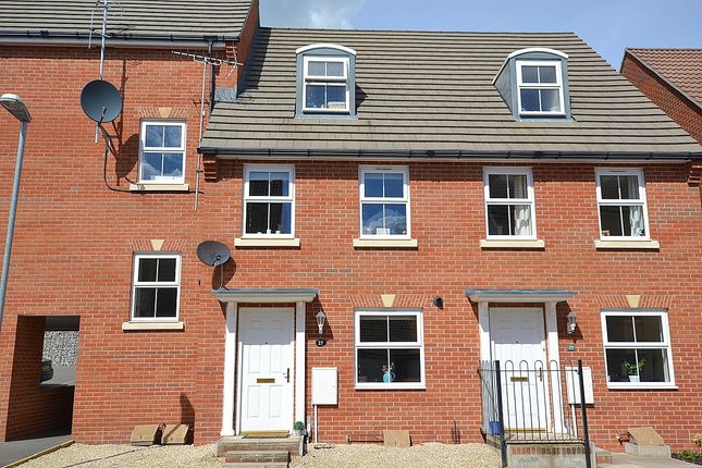 Thumbnail Town house for sale in Wincanton, Somerset