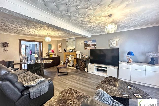 6 Valley Road, Ebbw Vale photo 4