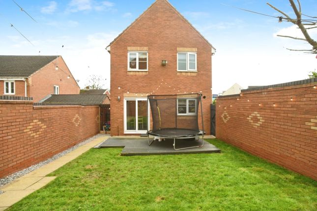 Thumbnail Detached house for sale in Holly Grove Lane, Burntwood